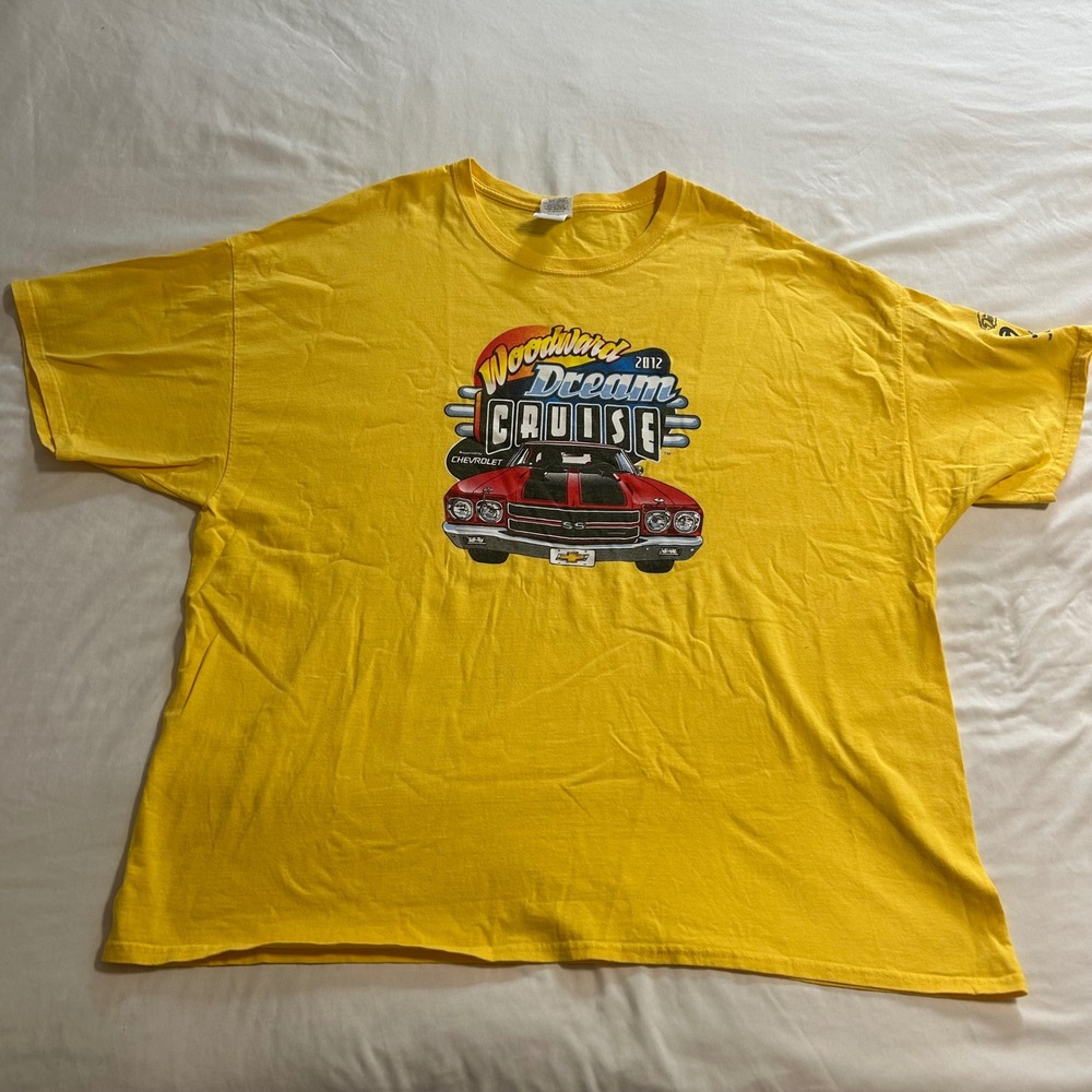 Gildan Woodward Dream Cruise 2012 Chevrolet SS T-Shirt Yellow Mens 3XL